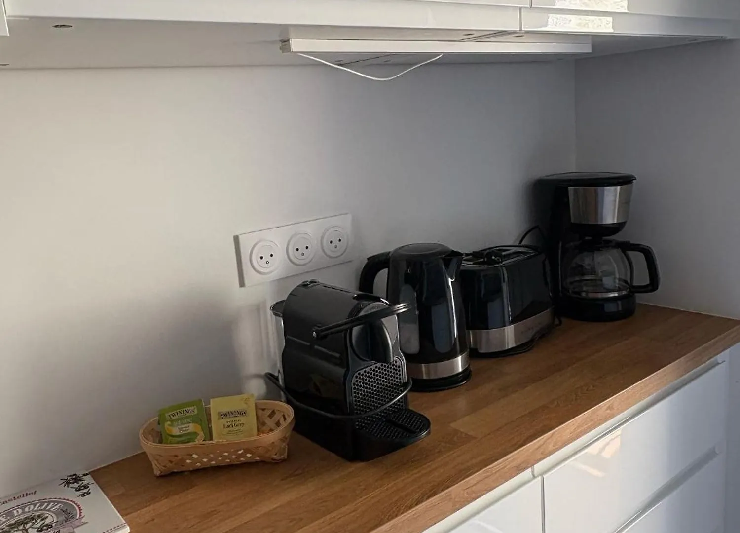Daire T2 Tout Confort Et Moderne, Climatise Avec Balcon Et Parking, A 10 Min Du Port Et De La Plage Sanary-sur-Mer Fransa