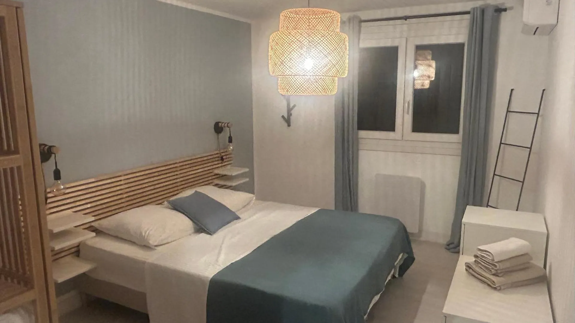 Apartment T2 Tout Confort Et Moderne, Climatise Avec Balcon Et Parking, A 10 Min Du Port Et De La Plage Sanary-sur-Mer France